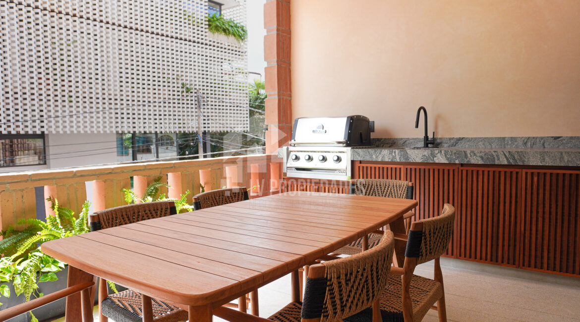 OFRENDA: Tradición Vibrante y Diseño Sublime en la Zona Romántica