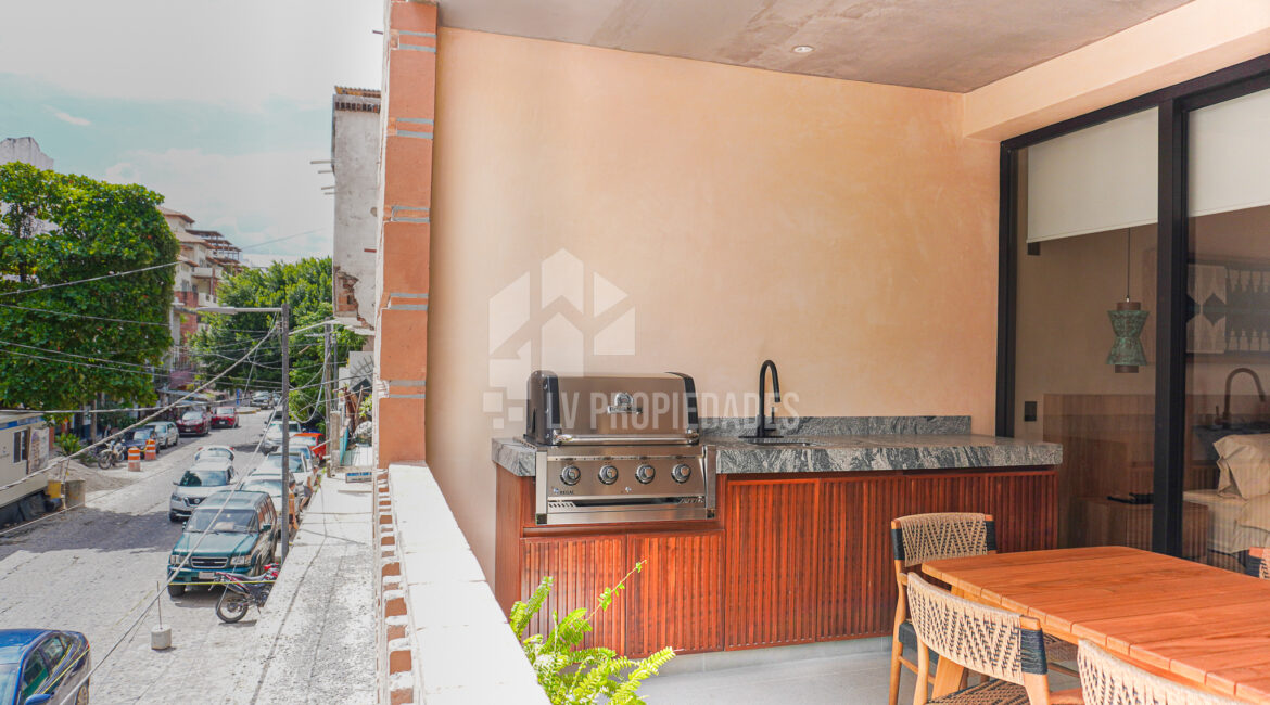 OFRENDA: Tradición Vibrante y Diseño Sublime en la Zona Romántica